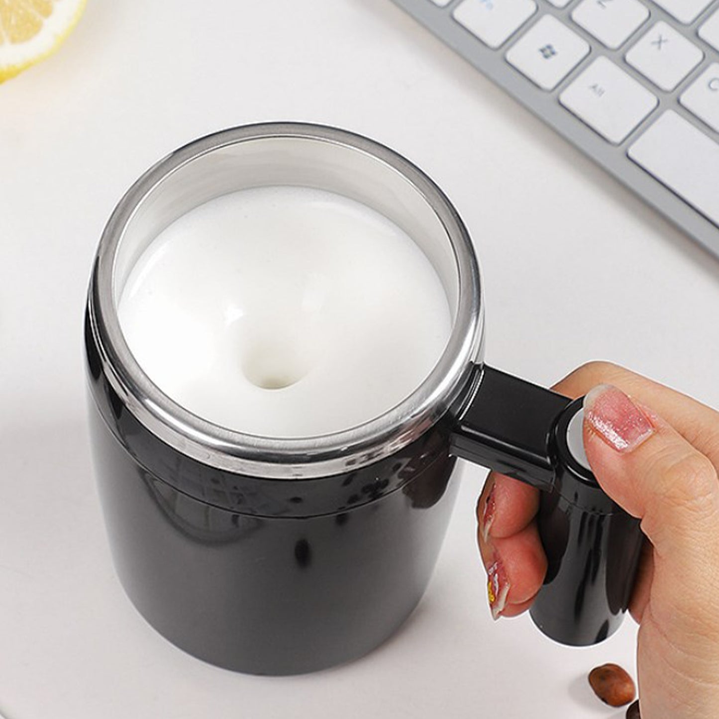 Automatic stirring Coffee Cup