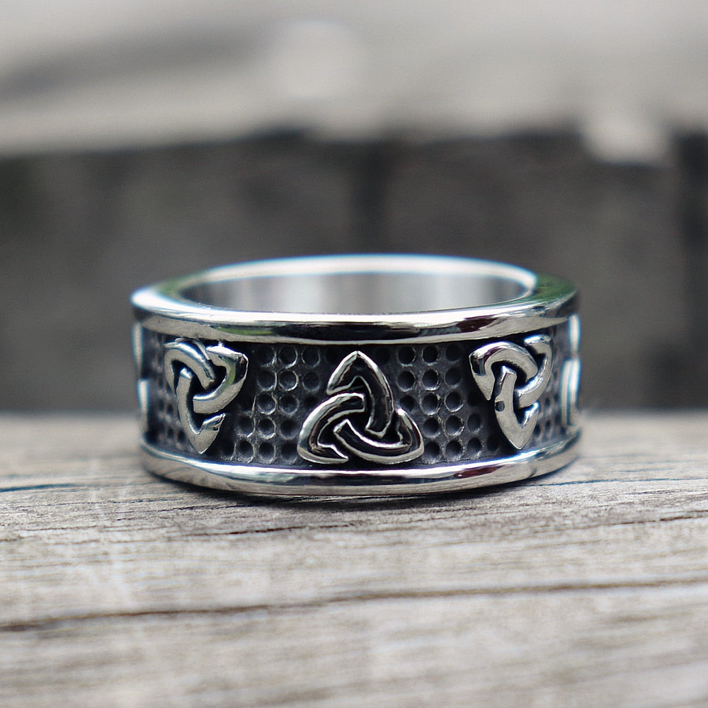 Viking Celtics Knot Ring